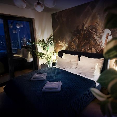 Ferienwohnung Skyline Elegance With Free Parking Pressburg Exterior foto