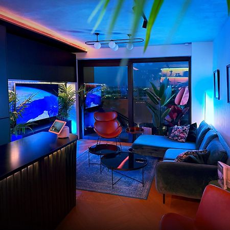 Ferienwohnung Skyline Elegance With Free Parking Pressburg Exterior foto